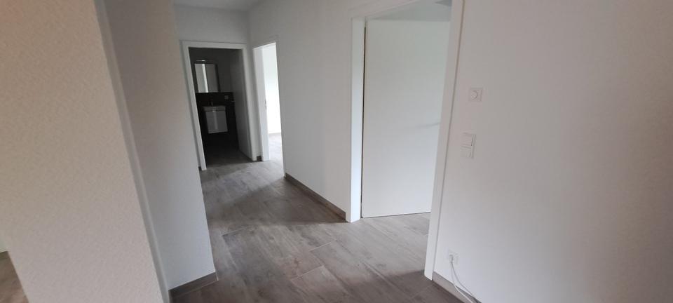 Erdgeschoßwohnung Epfendorf - 3 Zimmer, 91 m&sup2;, 950&euro; | Angebot:25783456