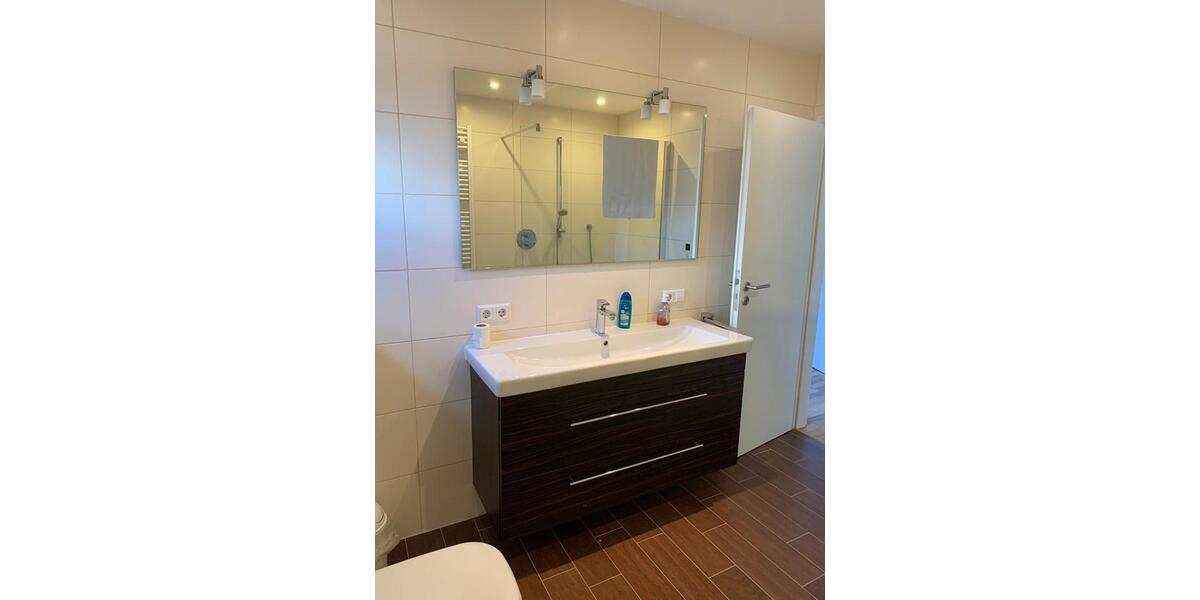 Wohnen auf Zeit Lingen (Ems) Damaschke - 5 Zimmer, 160 m&sup2;, 380&euro; | Angebot:16828875