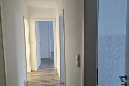 Wohnung Hainichen - 4 Zimmer, 70 m&sup2;, 342&euro; | Angebot:24847412