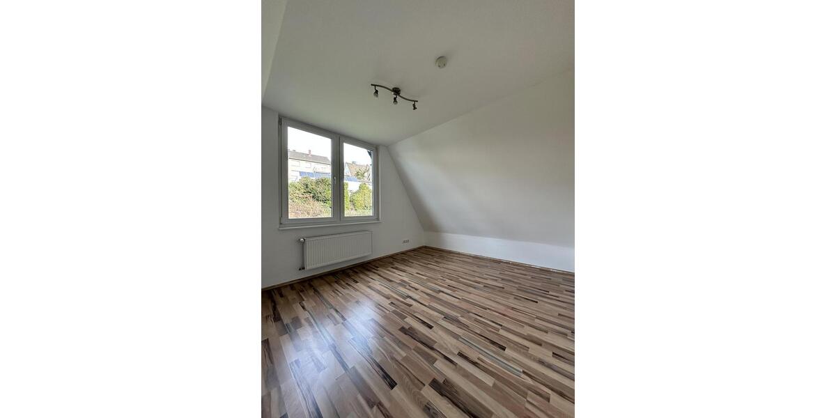 Reihenhaus Wetter (Ruhr) - 4.5 Zimmer, 100 m&sup2;, 1.300&euro; | Angebot:24891568
