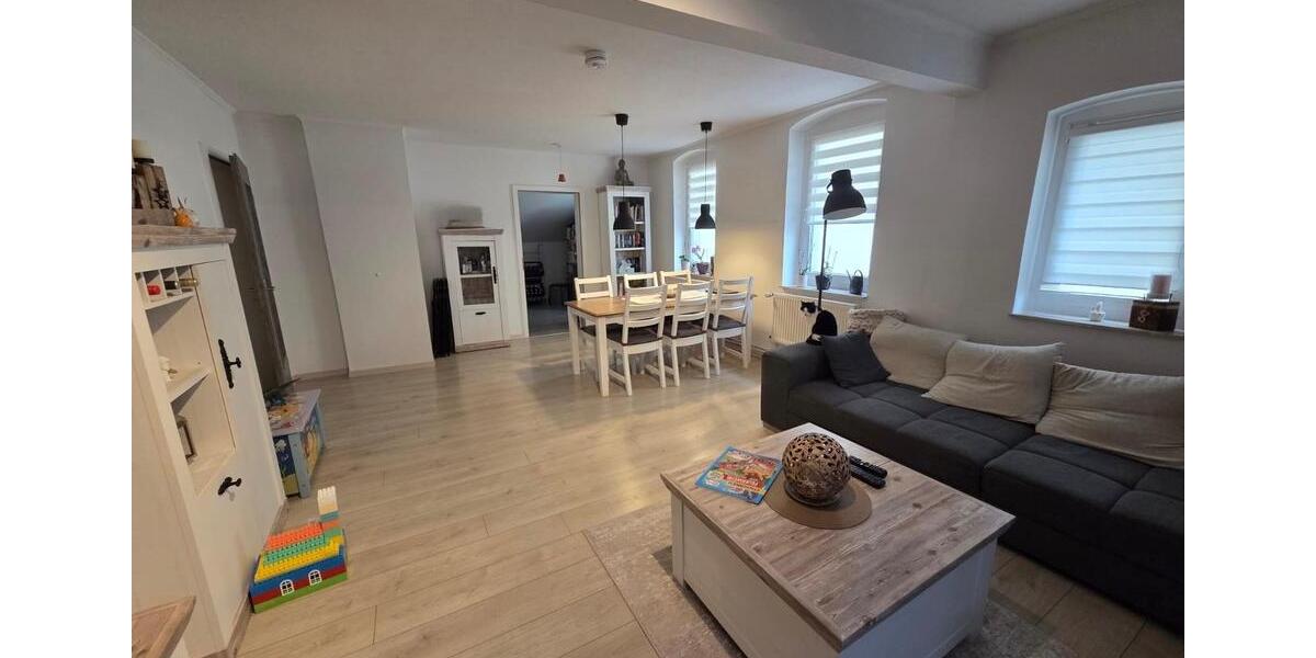 Etagenwohnung Weißwasser (Oberlausitz) - 4 Zimmer, 93 m&sup2;, 651&euro; | Angebot:26664454