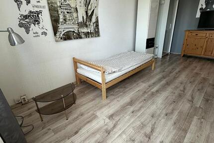 Wohnung Berlin Marzahn-Hellersdorf - 1 Zimmer, 36 m&sup2;, 850&euro; | Angebot:27653861