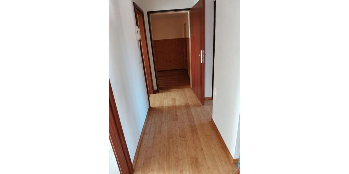 Etagenwohnung Jüterbog - 3 Zimmer, 78 m&sup2;, 734&euro; | Angebot:25914013