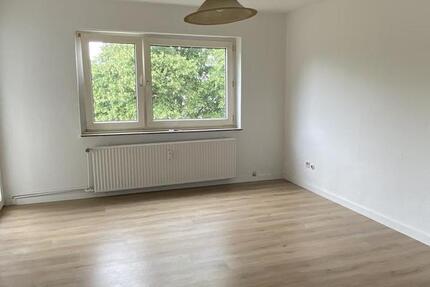 *** Gemütliche und helle 3-Zimmer-Wohnung mit Balkon *** zimmer