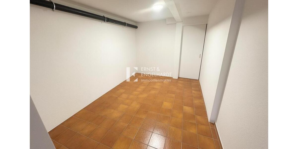 Gewerbeobjekt Kitzingen - 1.422&euro; | Angebot:25887151