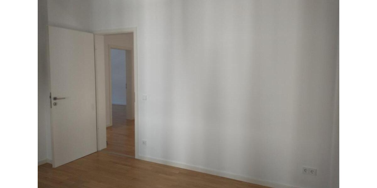 Etagenwohnung Wiesbaden - 3 Zimmer, 78 m&sup2;, 1.100&euro; | Angebot:24872468