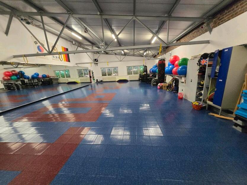 Kursraum zu vermieten Sport Tanzen Seminare Aerobic Boxen