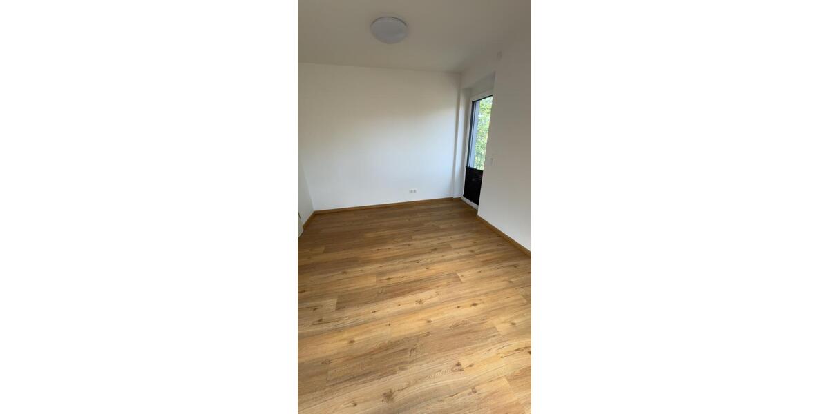 Dachgeschoßwohnung Lingen (Ems) Damaschke - 1 Zimmer, 12 m&sup2;, 315&euro; | Angebot:26426935