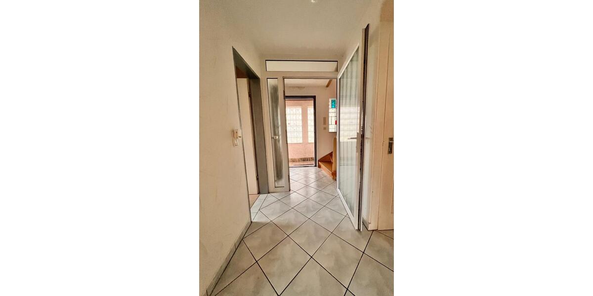 Erdgeschoßwohnung Erlensee - 3 Zimmer, 85 m&sup2;, 990&euro; | Angebot:24888610