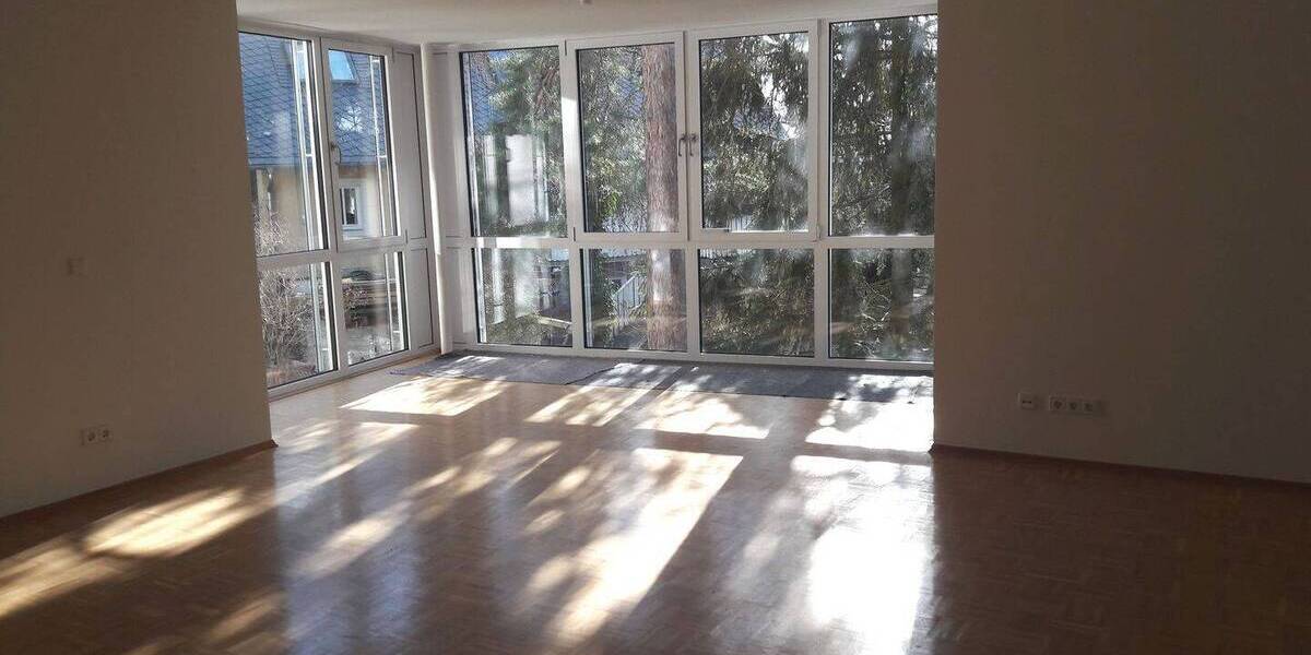 Etagenwohnung Dresden Bühlau/Weißer Hirsch - 4 Zimmer, 125 m&sup2;, 1.300&euro; | Angebot:26778588