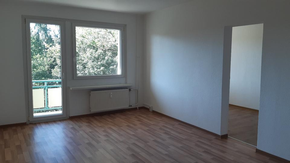 Preisgünstige 4-Raum-Wohnung ohne Kaution 4 zimmer