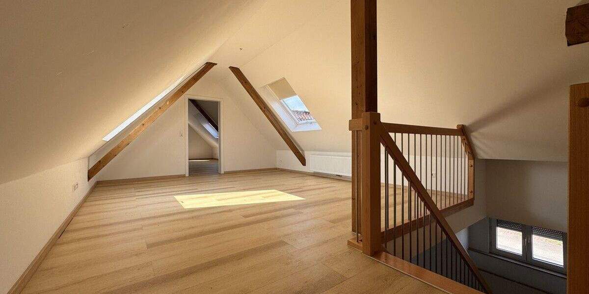 Etagenwohnung Crailsheim Roßfeld - 4 Zimmer, 105 m&sup2;, 1.000&euro; | Angebot:25896021