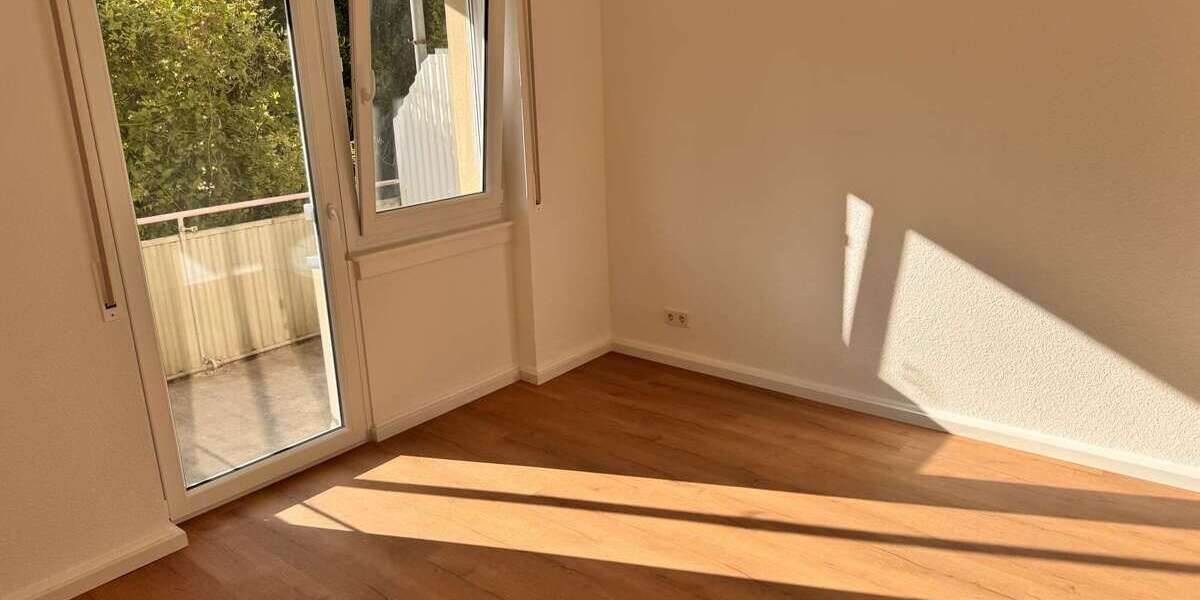 Etagenwohnung Wiesbaden Rheingauviertel / Hollerborn - 3 Zimmer, 62 m&sup2;, 900&euro; | Angebot:27286029
