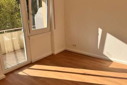 Wohnung Wiesbaden Rheingauviertel / Hollerborn - 3 Zimmer, 62 m&sup2;, 900&euro; | Angebot:27286029