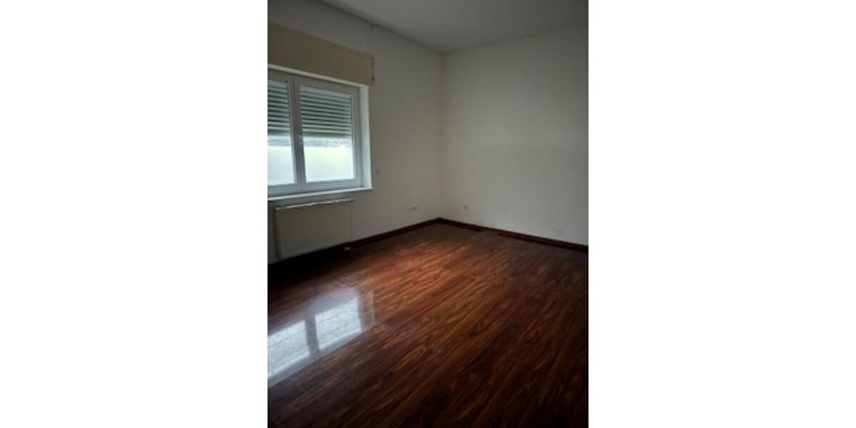 Erdgeschoßwohnung Becheln - 3 Zimmer, 75 m&sup2;, 750&euro; | Angebot:24491790