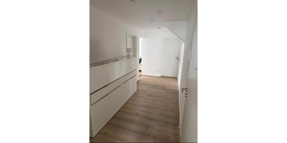 Etagenwohnung Eislingen (Fils) - 4 Zimmer, 120 m&sup2;, 1.390&euro; | Angebot:26330017