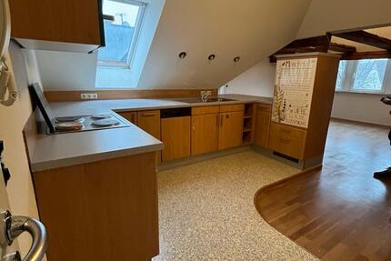 4 Zimmer DG Mansarden-Wohnung 4 zimmer