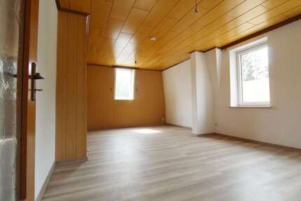 Wohnung Lunzenau - 4 Zimmer, 81 m&sup2;, 430&euro; | Angebot:25017279