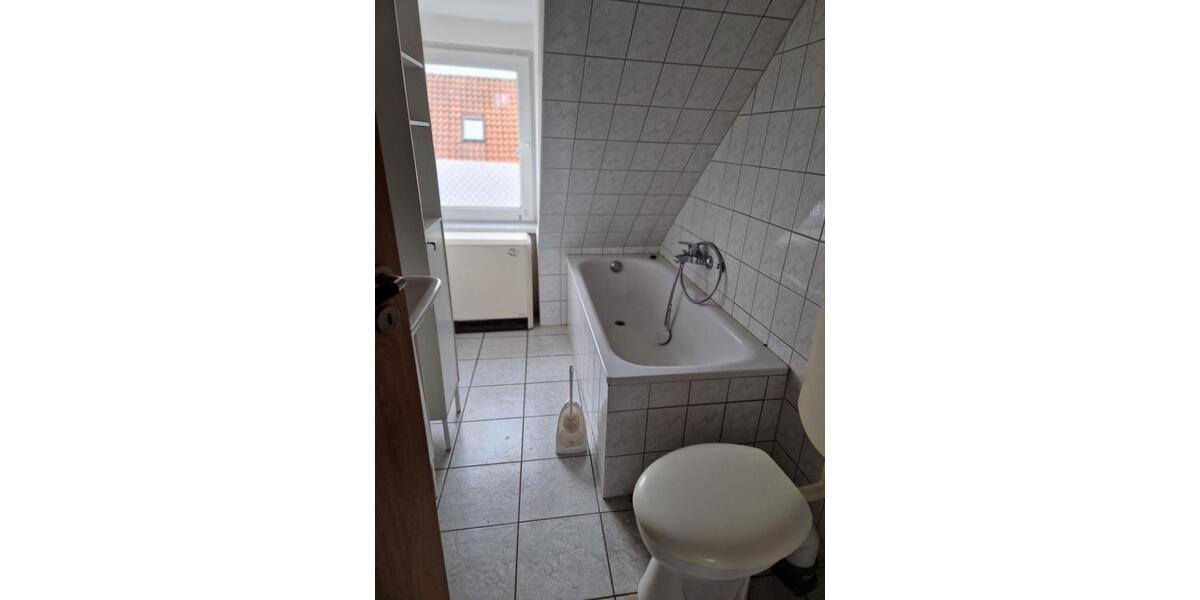 Dachgeschoßwohnung Crivitz - 3 Zimmer, 45 m&sup2;, 270&euro; | Angebot:24886357