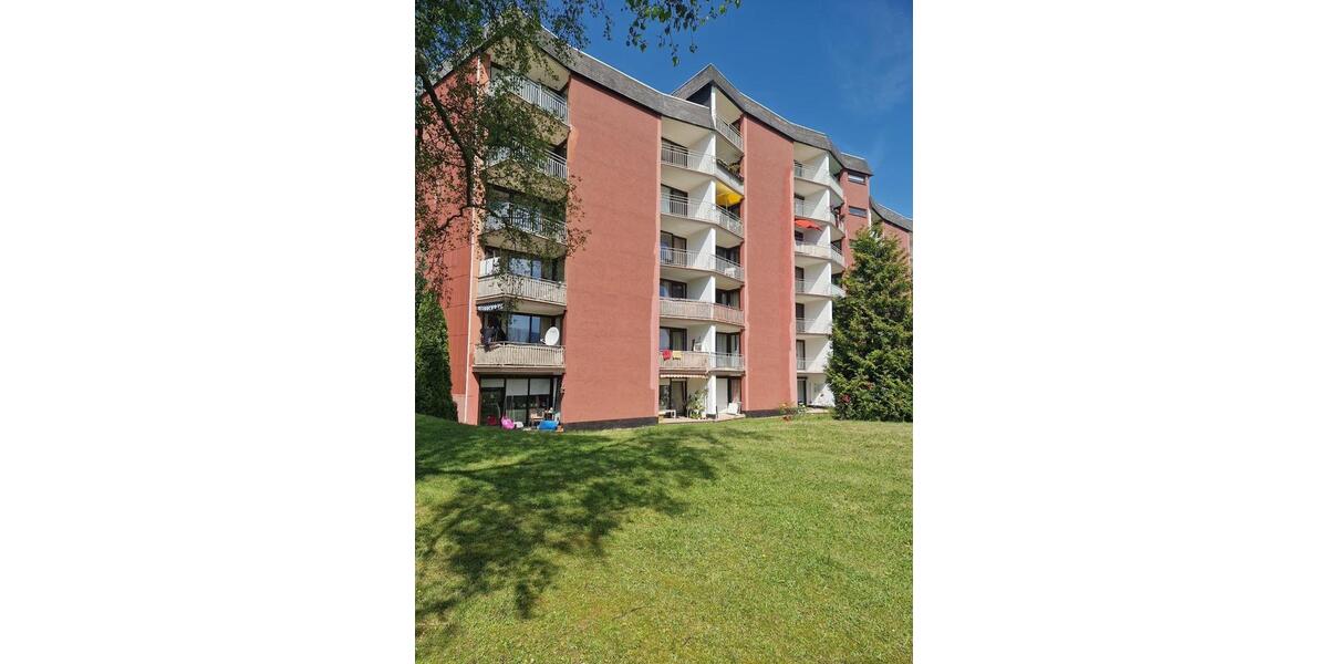 Helle 1-Raum-Wohnung mit Penthouse-Feeling – Naturblick & Balkon 1 zimmer