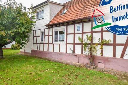 DIETZ: Gepflegtes Fachwerkhaus mit Garten, kleinem Nebengebäude im Babenhausen OT Harpertshausen! 5 zimmer