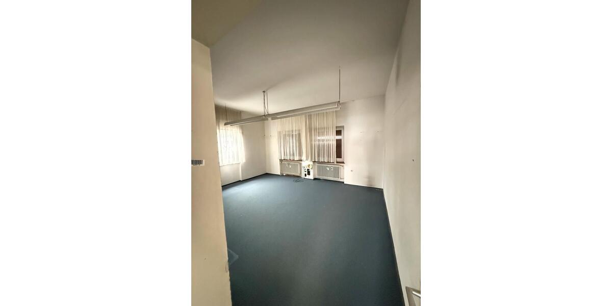 357m² Gewerbefläche + 130 m² Lager im Untergeschoss zimmer