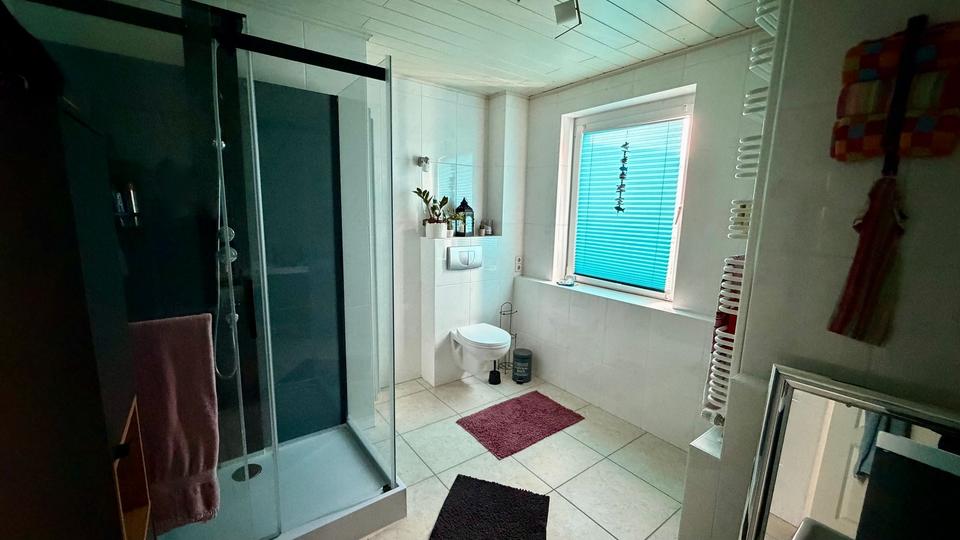 Einfamilienhaus Niedenstein - 6 Zimmer, 145 m&sup2;, 800&euro; | Angebot:26572697