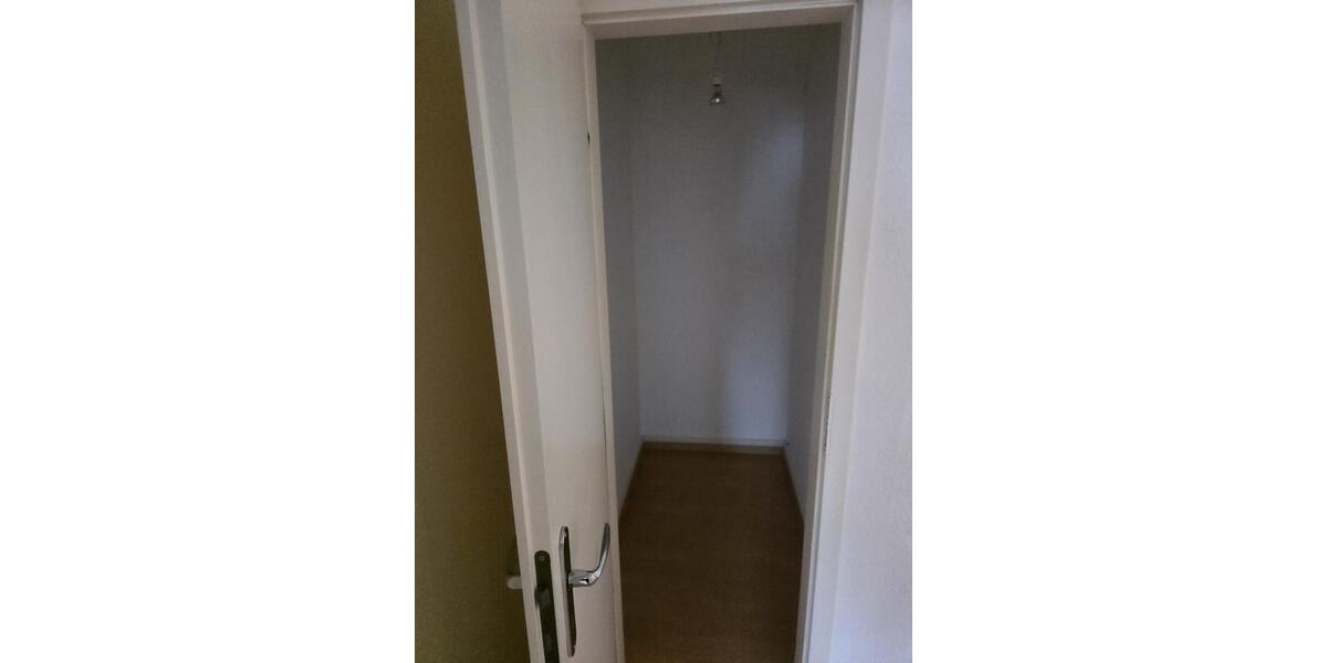 Dachgeschoßwohnung Schwerin - 3 Zimmer, 67 m&sup2;, 668&euro; | Angebot:24846507