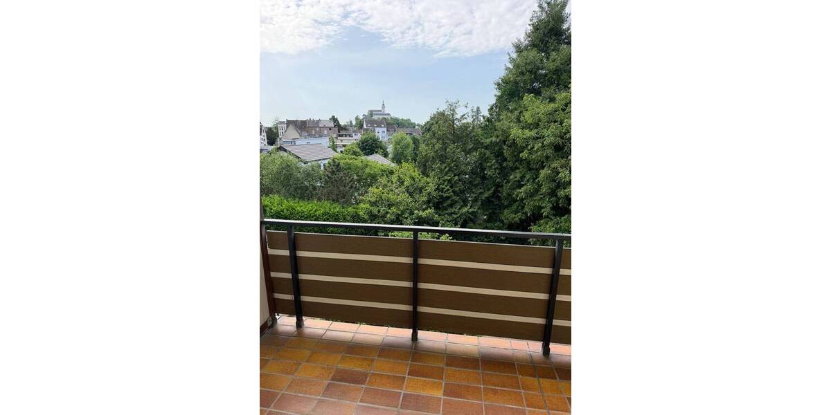 Etagenwohnung Siegburg Dreesch - 3 Zimmer, 86 m&sup2;, 980&euro; | Angebot:26763339