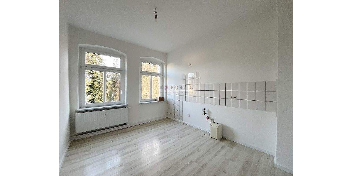 Etagenwohnung Oberlungwitz - 2 Zimmer, 65 m&sup2;, 330&euro; | Angebot:25040583