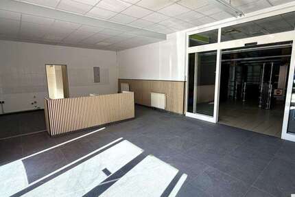 Einzelhandel in Holzgerlingen 4.790 € 973 m² zimmer