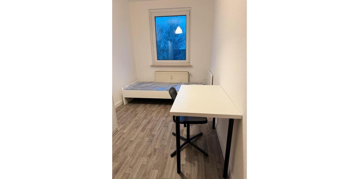 Etagenwohnung Magdeburg Neue Neustadt - 1 Zimmer, 12 m&sup2;, 375&euro; | Angebot:26265057