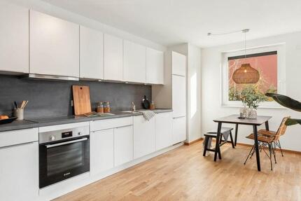 Familienfreundliche 4-Zimmer-Wohnung mit Loggia und zwei Bädern