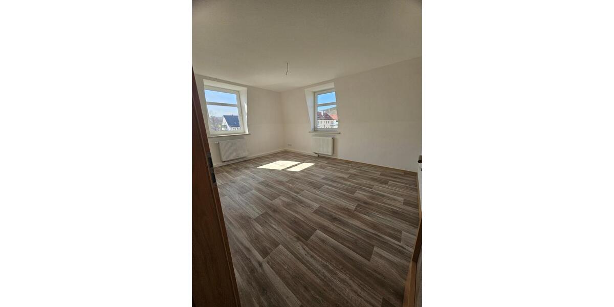 Dachgeschoßwohnung Gelenau/Erzgebirge Erzgebirge - 2 Zimmer, 48 m&sup2;, 323&euro; | Angebot:26618997