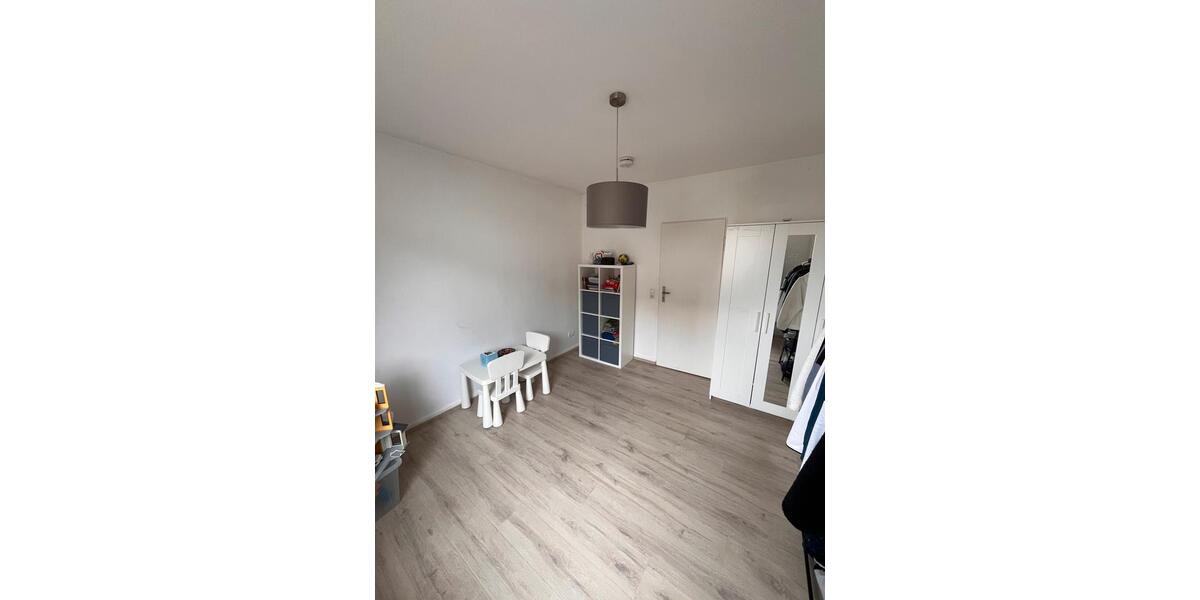 Etagenwohnung Hanau Großauheim - 3 Zimmer, 61 m&sup2;, 700&euro; | Angebot:26022152