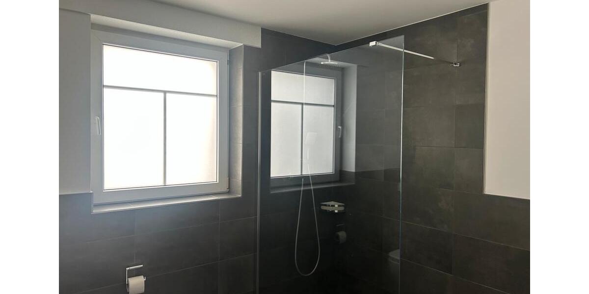 Erdgeschoßwohnung Wallenhorst - 6 Zimmer, 120 m&sup2;, 1.200&euro; | Angebot:24838951