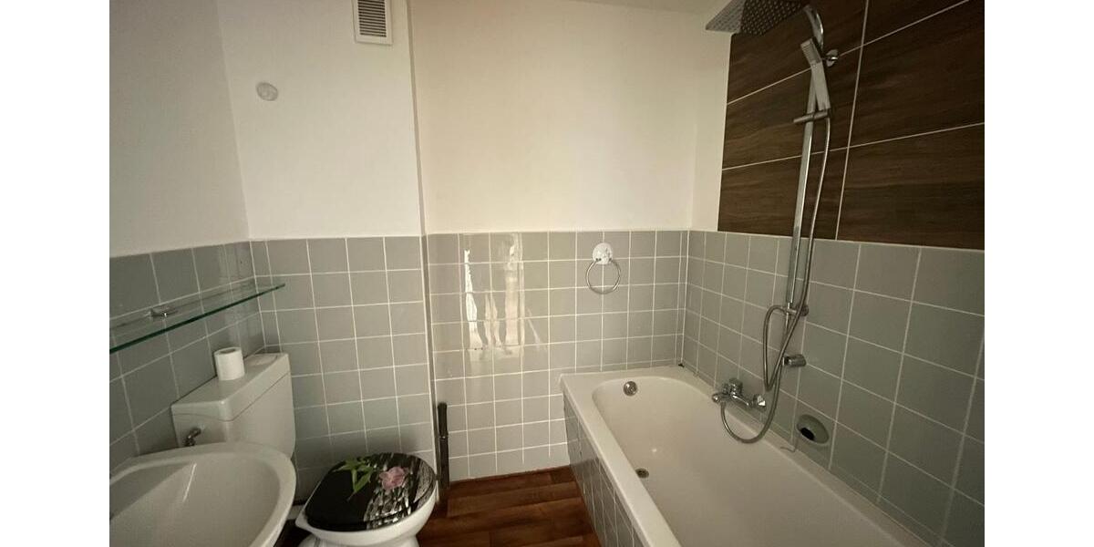Etagenwohnung Hildesheim Bockfeld - 3 Zimmer, 70 m&sup2;, 670&euro; | Angebot:26073365