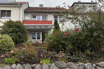 Haus Würzburg Dürrbachau - 4 Zimmer, 110 m&sup2;, 1.990&euro; | Angebot:24890654