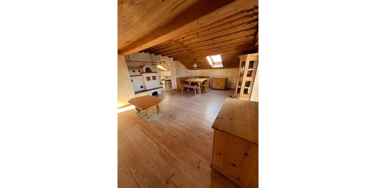 Dachgeschoßwohnung Petting - 3 Zimmer, 80 m&sup2;, 800&euro; | Angebot:26178365