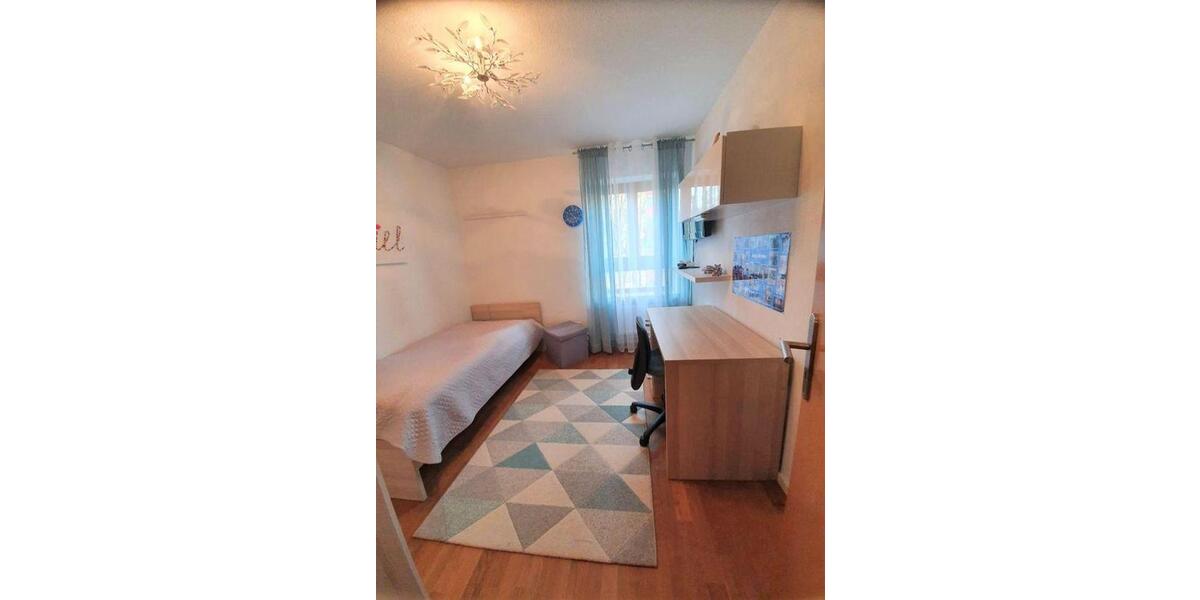 Etagenwohnung Waldkraiburg - 4 Zimmer, 95 m&sup2;, 990&euro; | Angebot:26550498