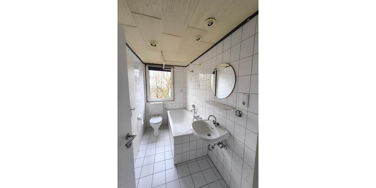 Dachgeschoßwohnung Emden Tholenswehr - 2 Zimmer, 62 m&sup2;, 435&euro; | Angebot:25377072