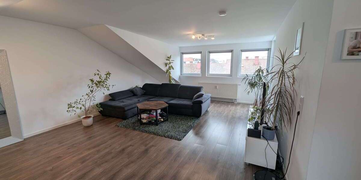 Etagenwohnung Pforzheim Nordstadt - 2 Zimmer, 65 m&sup2;, 720&euro; | Angebot:26163979