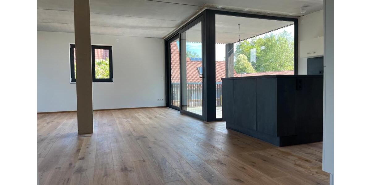 Etagenwohnung Schlier - 2 Zimmer, 100 m&sup2;, 1.400&euro; | Angebot:26639149