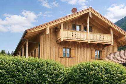 Haus Schliersee - 5 Zimmer, 171 m&sup2;, 3.100&euro; | Angebot:26732191