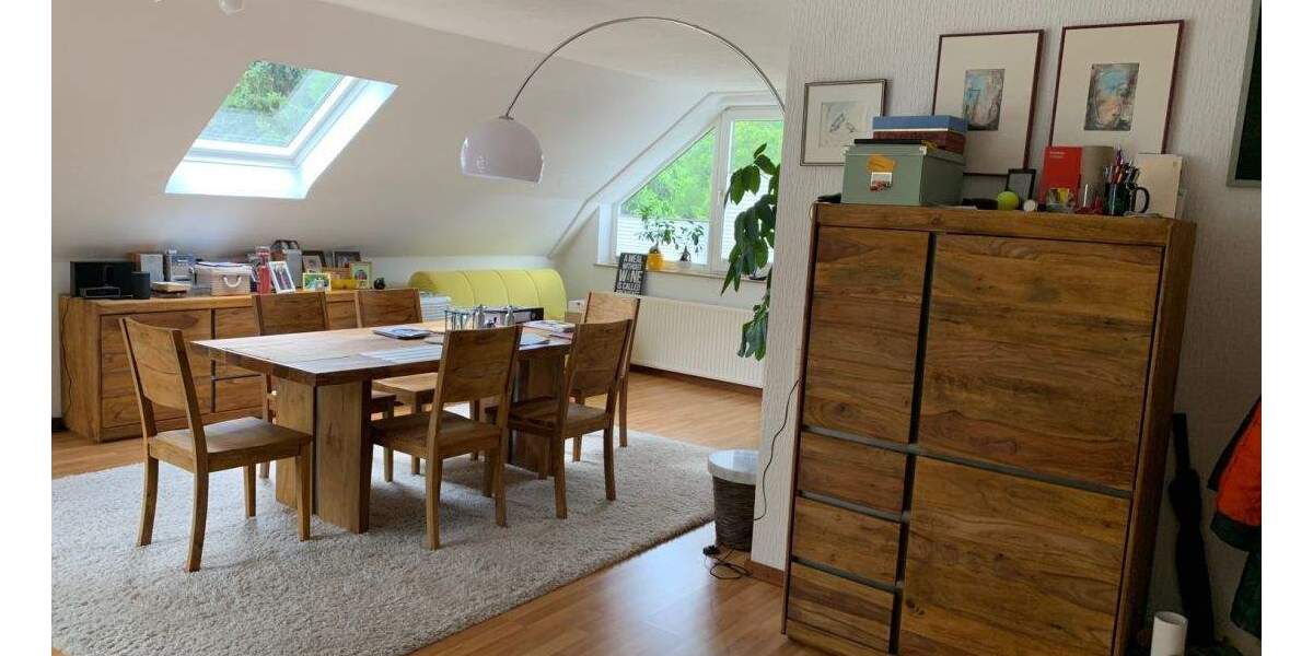 Dachgeschosswohnung mit Blick ins Grüne auf dem Höchsten 2 zimmer