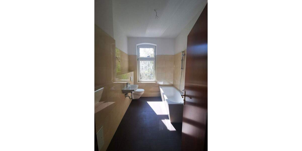 Etagenwohnung Magdeburg Stadtfeld Ost - 4 Zimmer, 105 m&sup2;, 840&euro; | Angebot:25792976