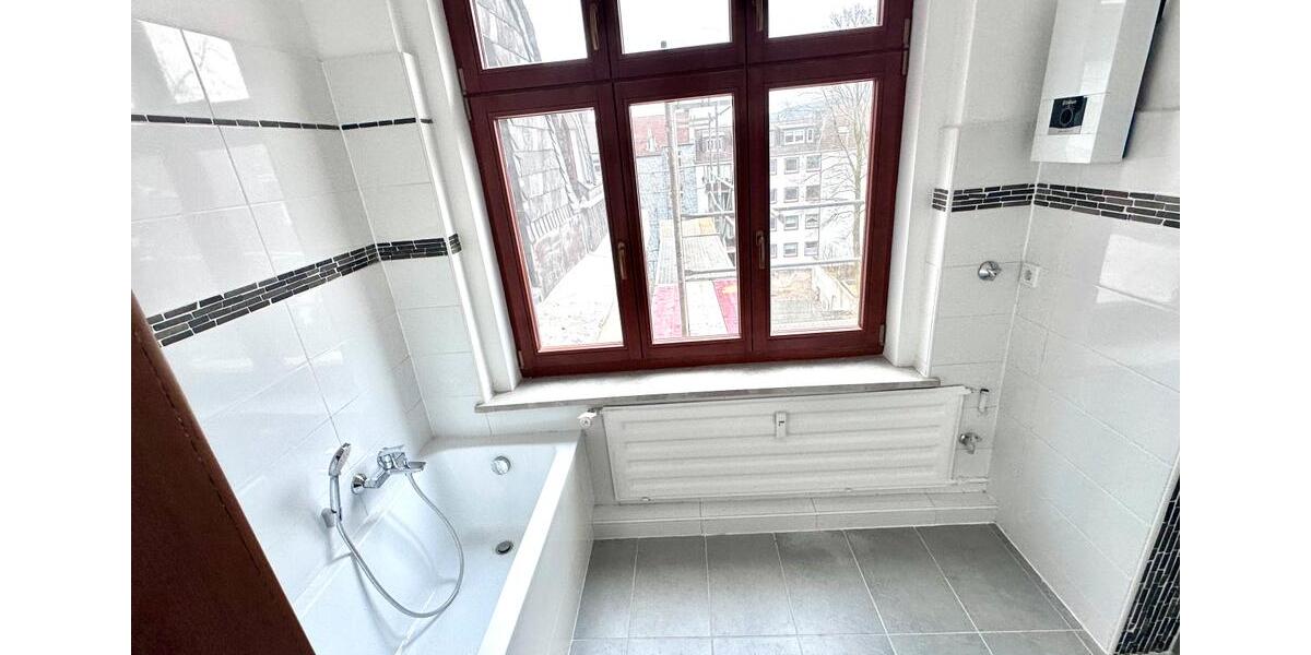 Dachgeschoßwohnung Wuppertal Gemarkung Langerfeld - 3 Zimmer, 101 m&sup2;, 900&euro; | Angebot:24982473