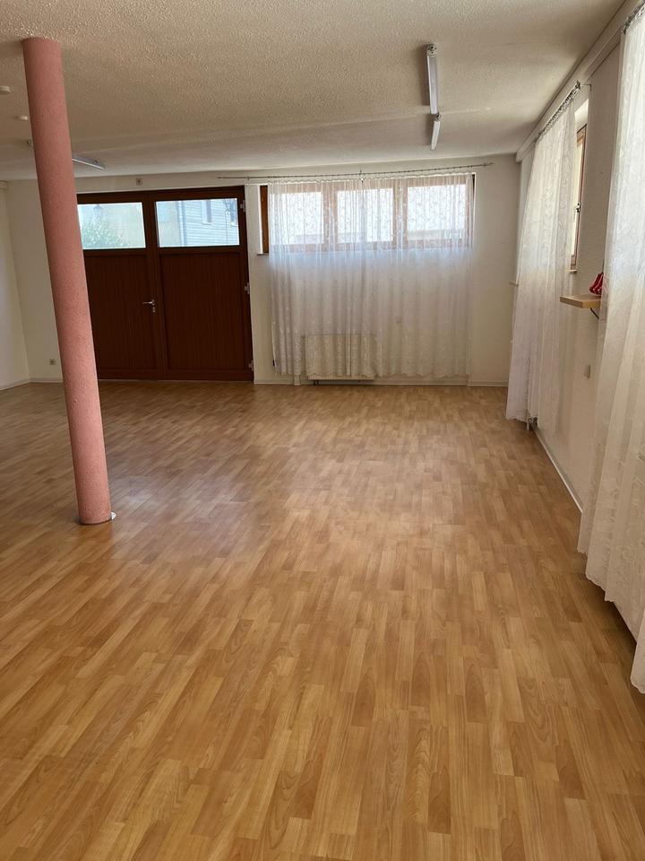 Großzügige 2-Zimmer-Wohnung Gewerbefläche – vielseitig nutzbar