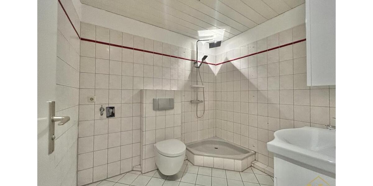 Klarer Streck: Helle 3 Zimmer Wohnung mit Balkon 3 zimmer