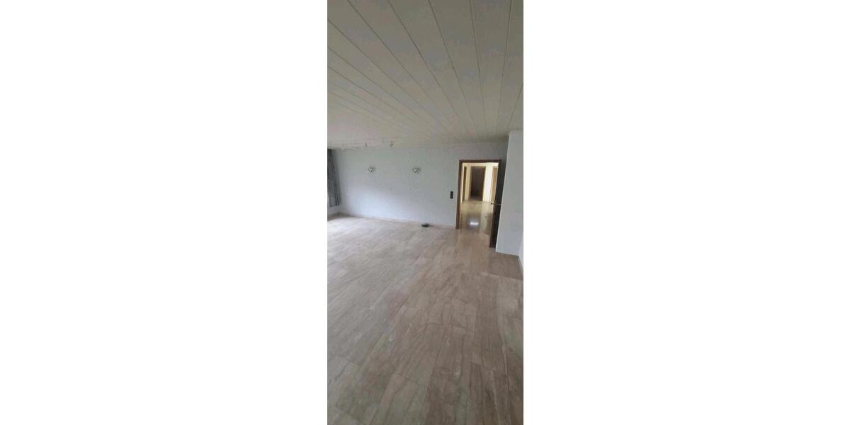 Erdgeschoßwohnung Sinntal - 5 Zimmer, 125 m&sup2;, 1.050&euro; | Angebot:26539098